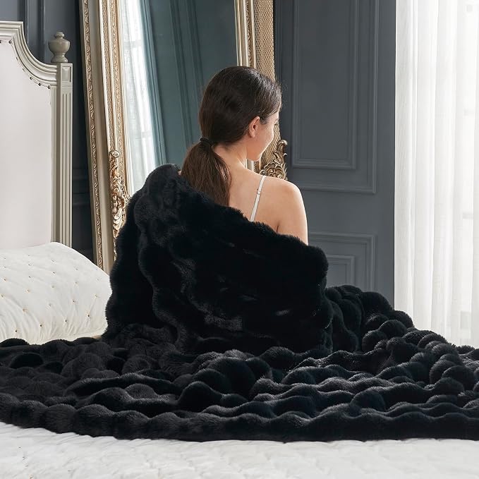 Cozy Bliss Faux Fur Throw Blanket - Image 3
