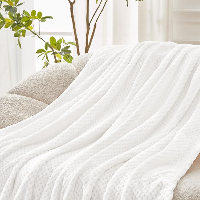 Exclusivo Mezcla Fleece Bed Blanket King Size, Super Soft and Warm Blankets - Image 5