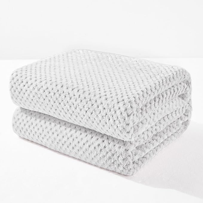 Exclusivo Mezcla Fleece Bed Blanket King Size, Super Soft and Warm Blankets by ExclusivoMezcla
