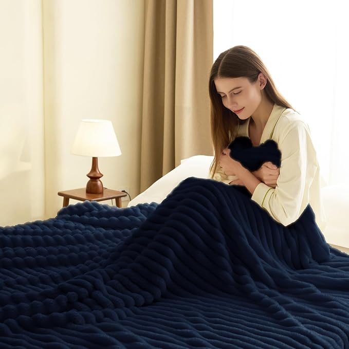 HIMEET Navy Blue Ribbed Twin Blanket - Image 7