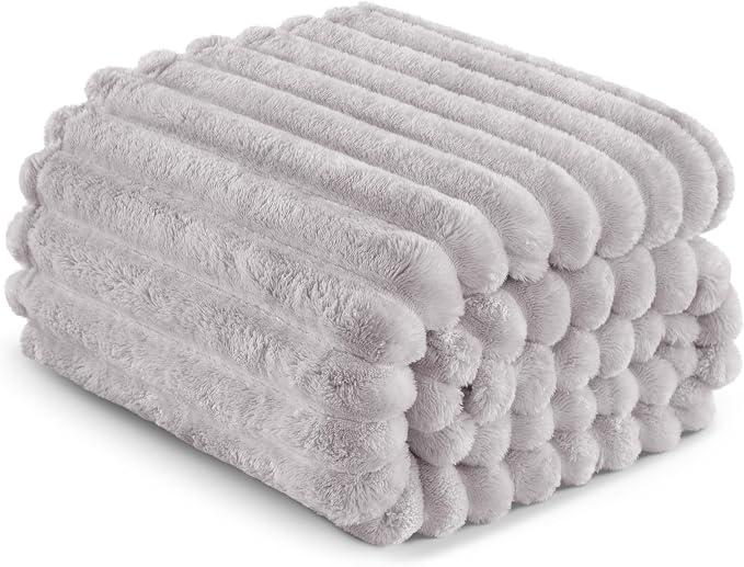 Exclusivo Mezcla Queen Size Flannel Fleece Blanket, Super Soft Striped Jacquard - Image 6