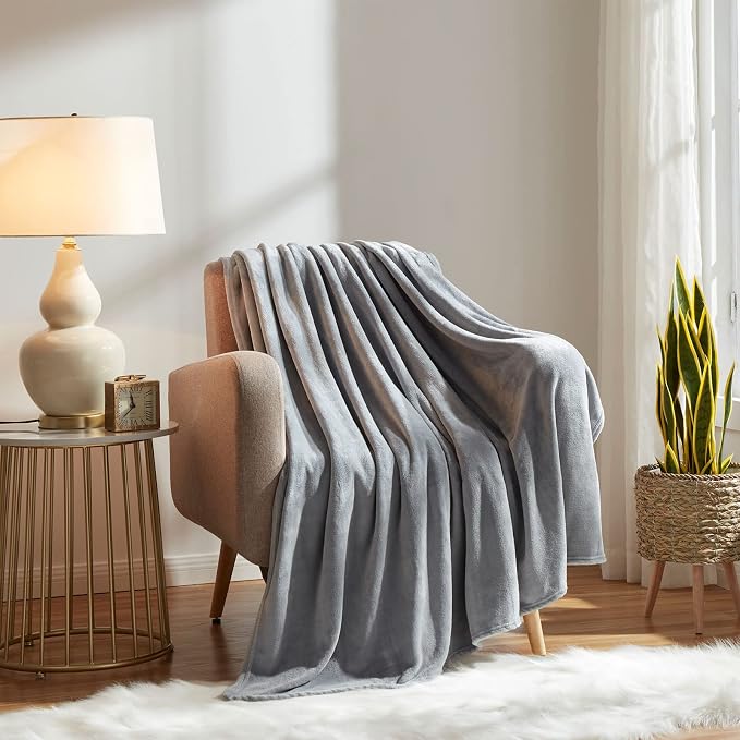 KMUSET Fleece Blanket Throw Size Grey Lightweight Super Soft Cozy Luxury Bed - Image 3