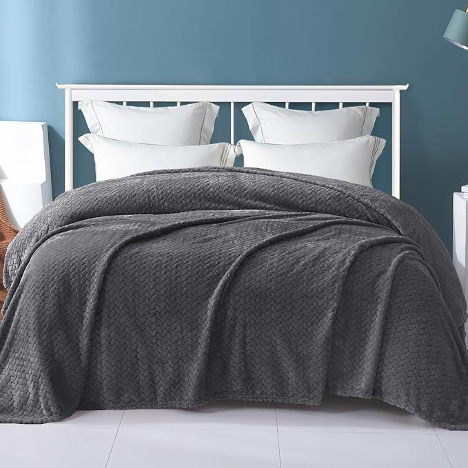 Exclusivo Mezcla Fleece King Size Blanket - Image 2