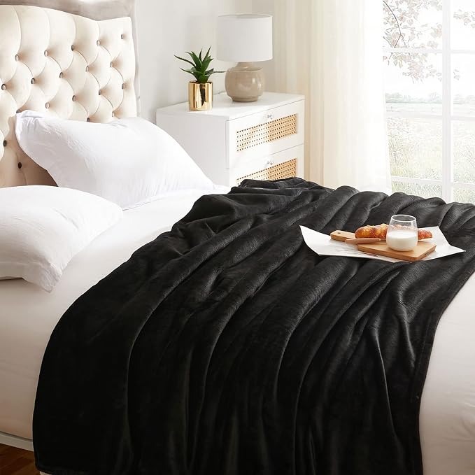 KMUSET Super Soft Throw Blanket Premium Silky Flannel Fleece Throw Size Black - Image 2