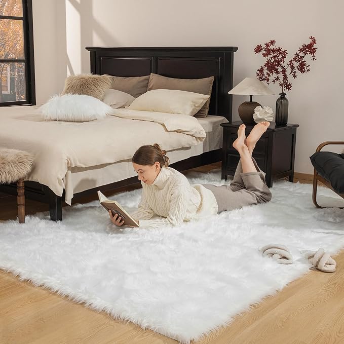 Ashler faux fur rug, Fluffy Shaggy Area Rug Ultra Soft 4 x 4 Feet Square Fur - Image 2