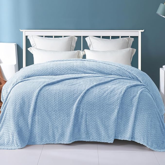 Exclusivo Mezcla Light Blue Fleece King Size Blanket - Image 2