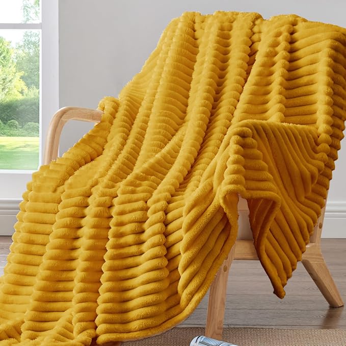 BEDELITE Fleece Throw Blanket for Couch - Image 2
