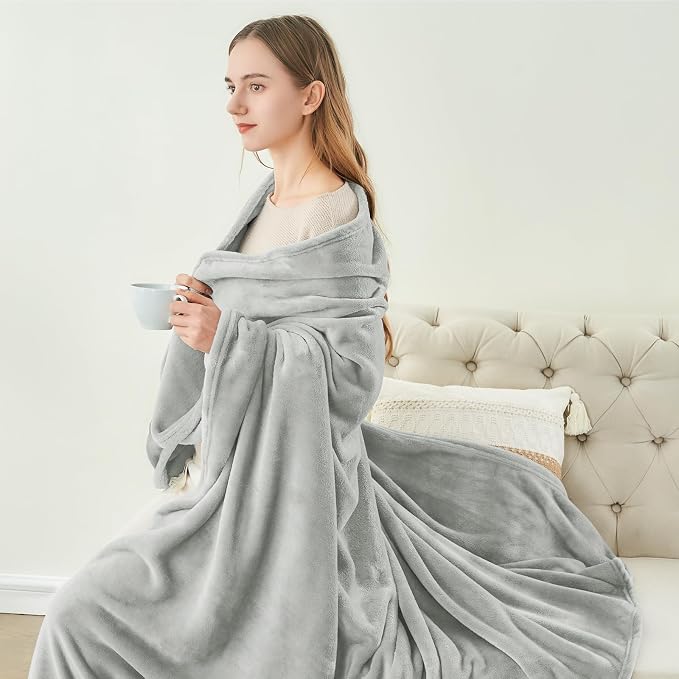BEDELITE Fleece Blanket Light Grey Throw Blankets - Image 4