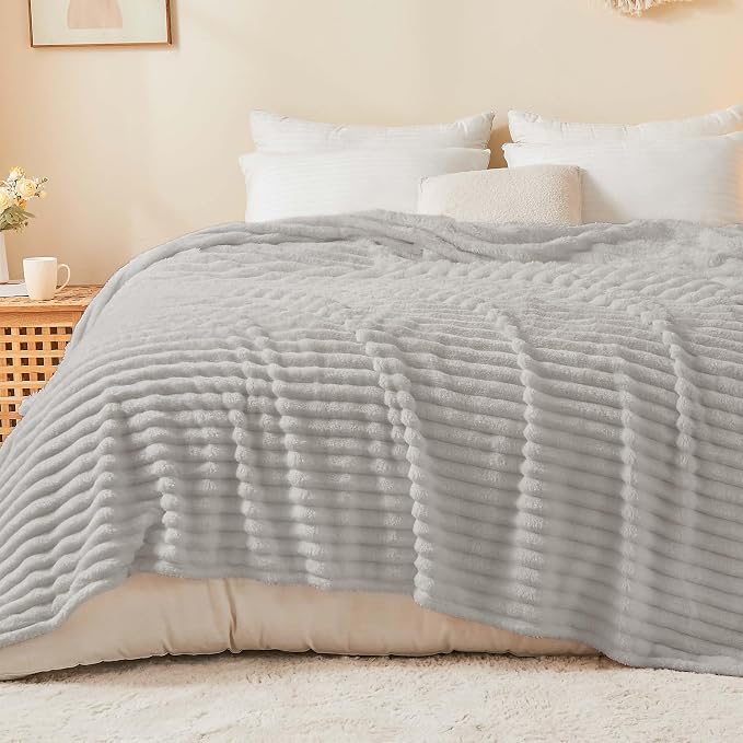 BEDELITE Blankets Queen Size for Bed, 300GSM Soft & Warm Fleece Blanket by BEDELITE