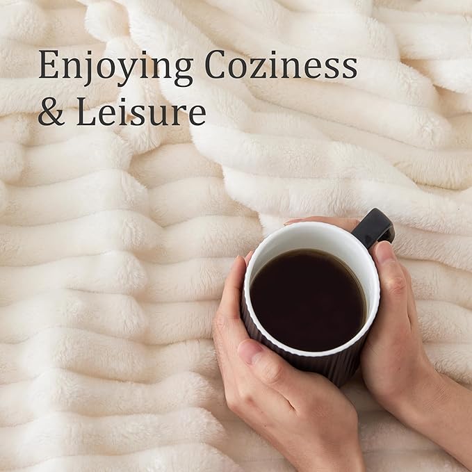 BEDELITE Twin Blanket for Couch & Bed, 300GSM Soft & Warm Fleece Blanket - Image 4