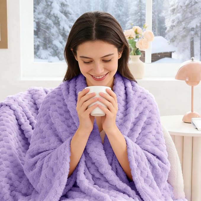 BEDELITE Fleece Blanket - Image 4