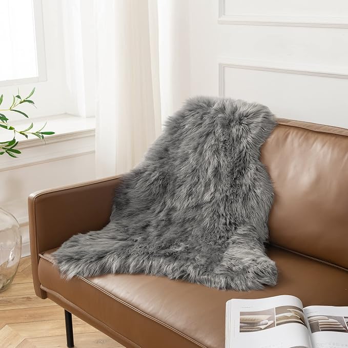 Ashler Faux Fur Rug, Fluffy Shaggy Area Rug Ultra Soft 2.3 x 3.3 Feet Sheepskin - Image 5