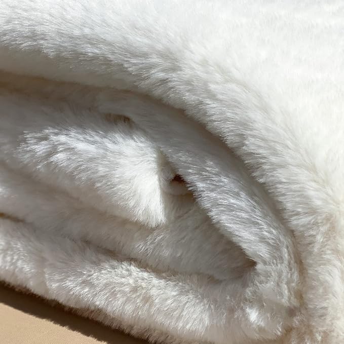 ORINOVA White Shaggy Bunny Fur Rugs - Image 9