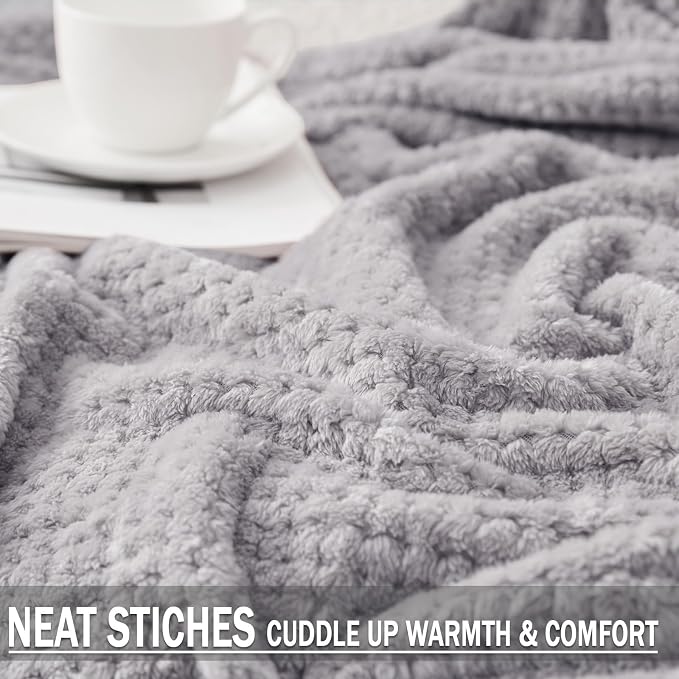 Exclusivo Mezcla Fleece Throw Blanket Extra Large, Super Soft and Warm Blankets - Image 4