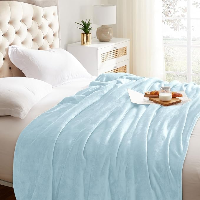 KMUSET Fleece Blanket Mist Blue Lightweight Super Soft Cozy Fuzzy Bed Blankets - Image 4