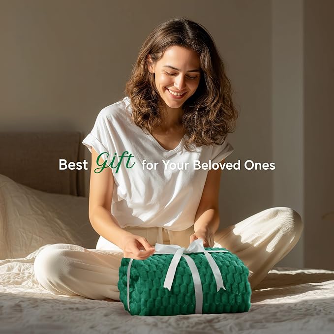 BEDELITE Fleece Throw Blanket for Couch & Bed - Image 2