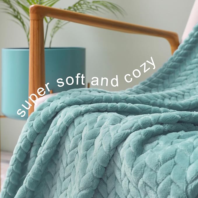 Exclusivo Mezcla Fleece Queen Size Blanket - Image 4