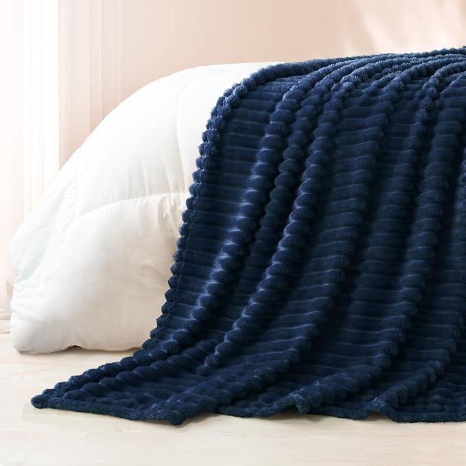 Exclusivo Mezcla California King Size Flannel Fleece Blanket, Super Soft - Image 6