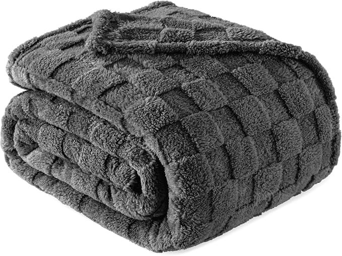 Exclusivo Mezcla King Size Flannel Fleece Blanket, Super Soft and Warm by ExclusivoMezcla
