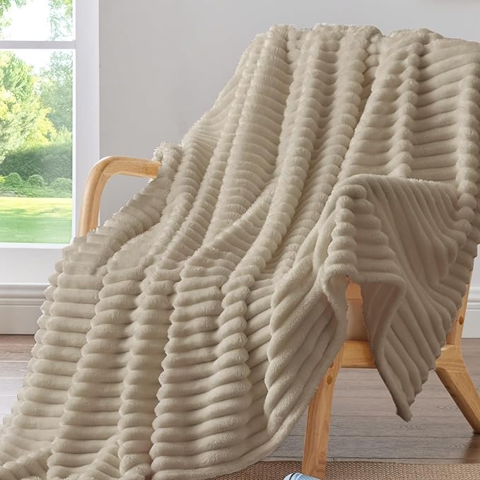 BEDELITE Fleece Throw Blanket for Couch by BEDELITE