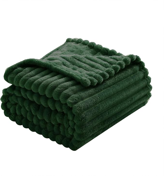 Green Fleece Throw Blanket 60”×80” - Image 5