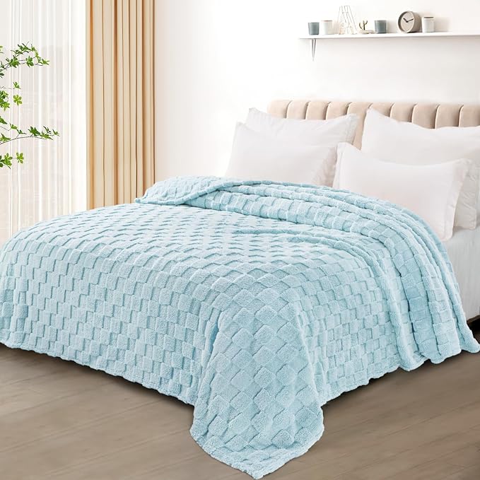 Exclusivo Mezcla Twin Size Flannel Fleece Blanket, Super Soft and Warm - Image 4