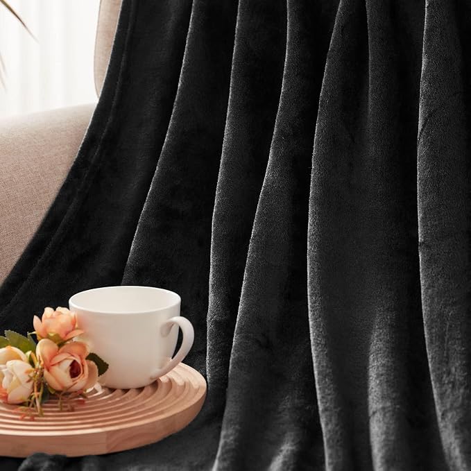 Exclusivo Mezcla Fleece Black Throw Blanket - Image 7