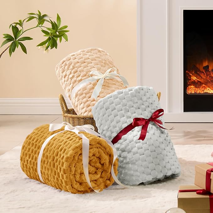 BEDELITE Fleece Blanket - Image 6