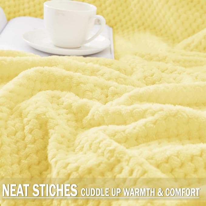 Exclusivo Mezcla Fleece Throw Blanket Extra Large, Super Soft and Warm Blankets - Image 4