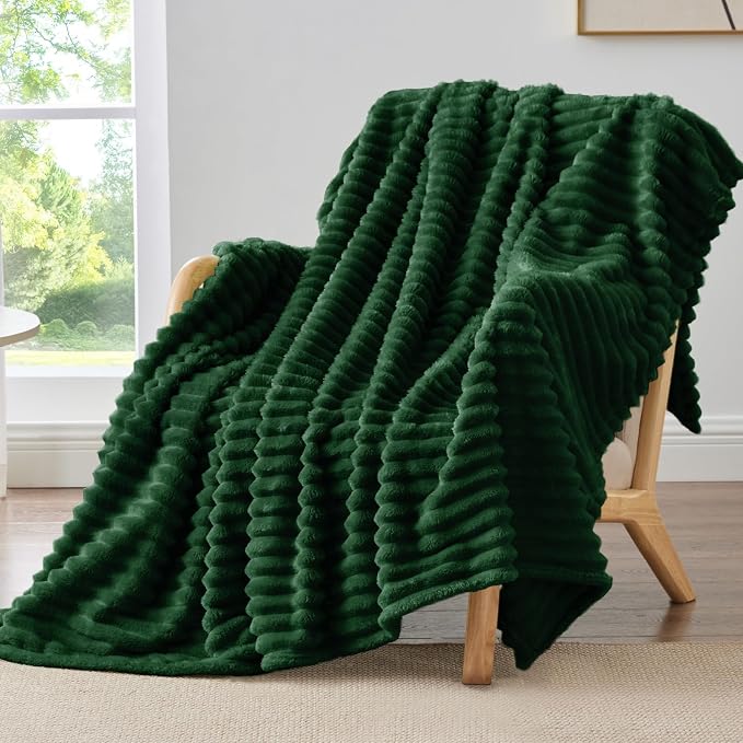 BEDELITE Twin Blanket for Couch & Bed, 300GSM Soft & Warm Fleece Blanket by BEDELITE