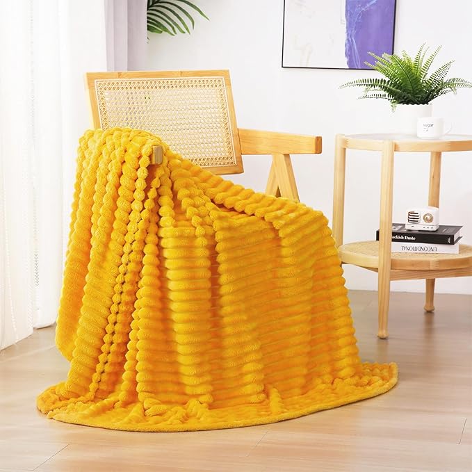 Gold Fleece Throw Blanket 60”×80” - Image 3