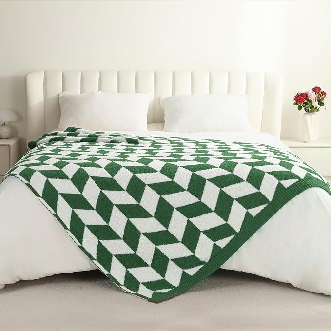 Snuggle Sac Christmas Green Throw Blanket - Image 6
