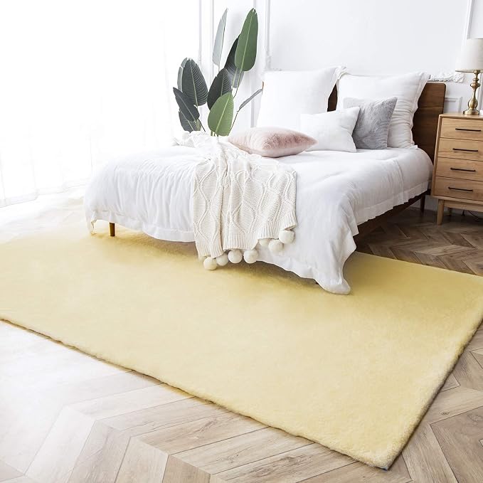 Ashler Faux Fur Rug, Ultra Soft Faux Rabbit Fur, 6 x 9 Feet Rectangle, Machine - Image 3