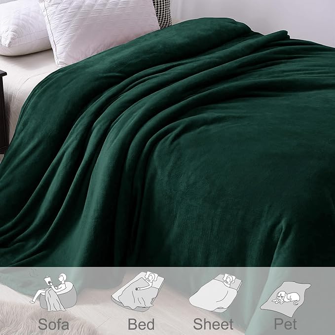 Exclusivo Mezcla Fleece Forest Green Throw Blanket - Image 4