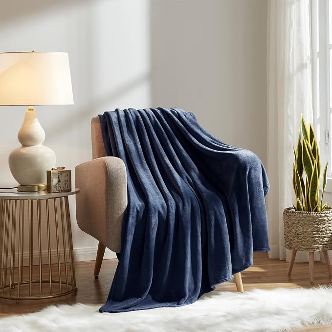 KMUSET Fleece Blanket Navy Queen Size Lightweight Cozy Plush Microfiber Solid - Image 4