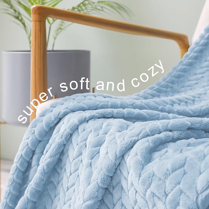 Exclusivo Mezcla Light Blue Fleece King Size Blanket - Image 4