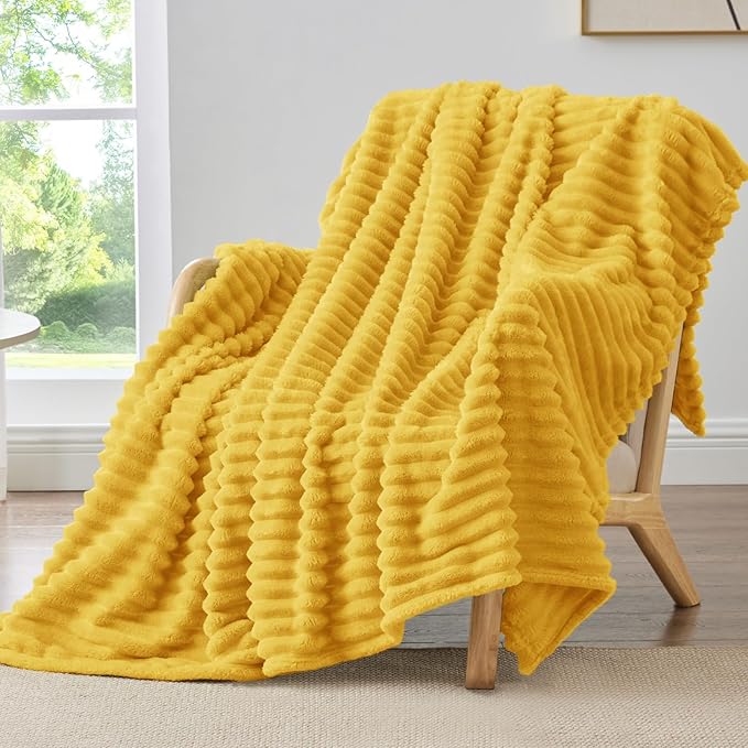 BEDELITE Fleece Throw Blanket for Couch by BEDELITE