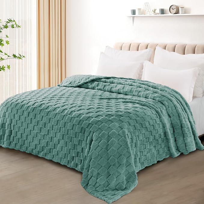 Exclusivo Mezcla King Size Flannel Fleece Blanket, Super Soft and Warm - Image 2