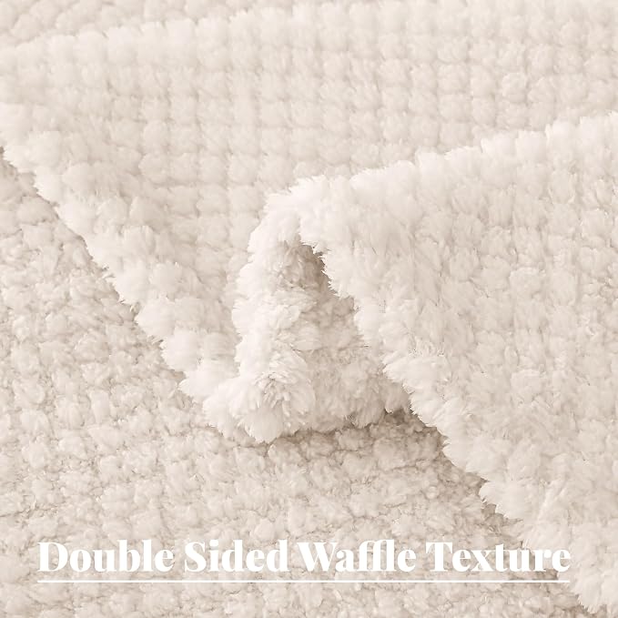 Whale Flotilla Queen Size Fuzzy Fleece Blanket - Image 6