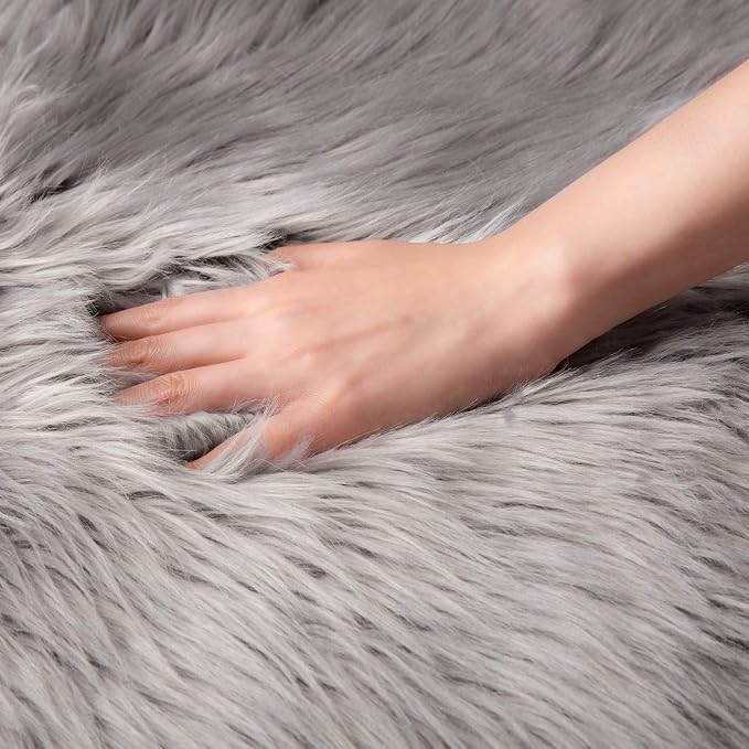 Ashler faux fur rug, Fluffy Shaggy Area Rug Ultra Soft 3 x 5 Feet Rectangle Fur - Image 5