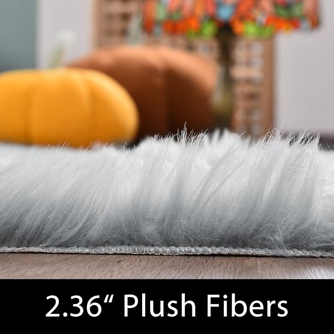 Latepis 5x8 Gray Area Faux Fur Rug - Image 2