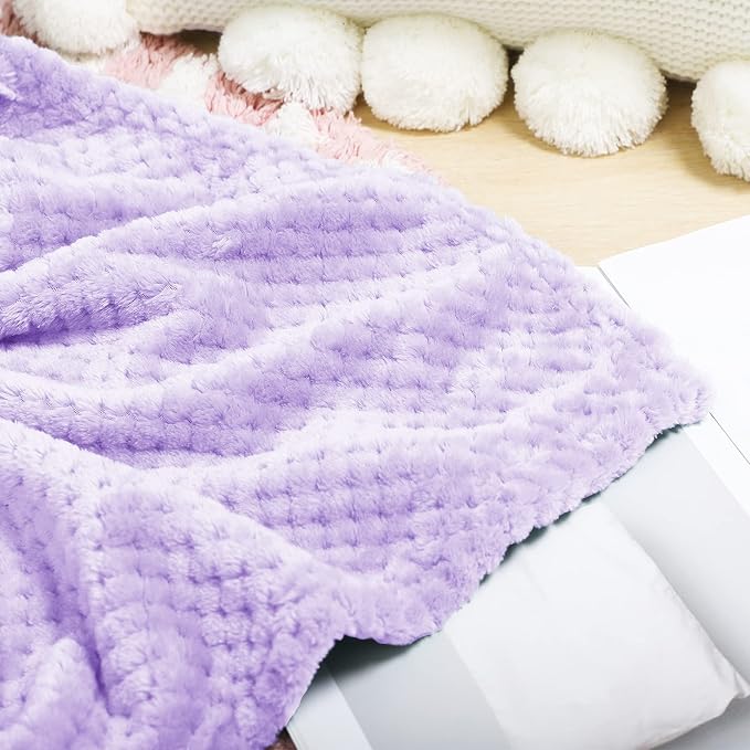 Exclusivo Mezcla Fleece Throw Blanket, Super Soft and Warm Blankets - Image 6