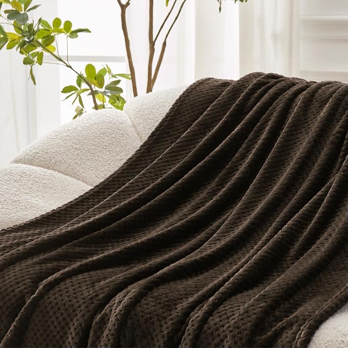 Exclusivo Mezcla Fleece Throw Blanket Extra Large, Super Soft and Warm Blankets - Image 4