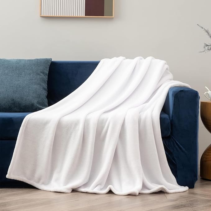 BEDELITE Fleece Blanket White Throw Blanket - Image 2