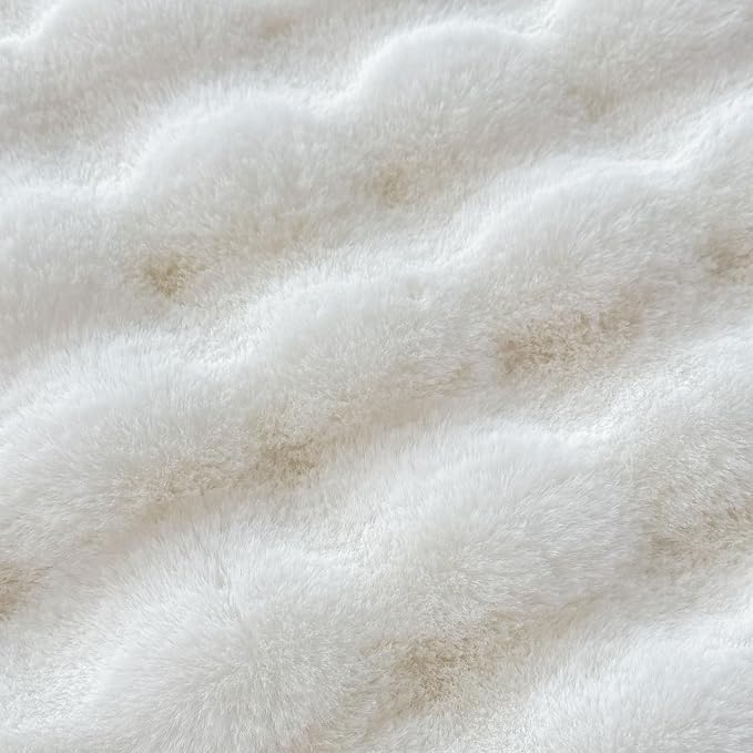 White Rabbit Plush Rug 8'x10', Fluffy Faux Fur Shaggy Area Rug - Image 8