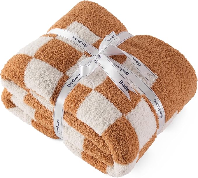 Bedsure GentleSoft Checkered Throw Blanket - Image 2