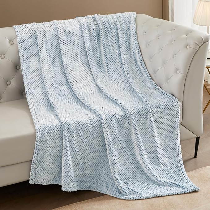 Exclusivo Mezcla Fleece Bed Blanket Queen Size, Super Soft and Warm Blankets - Image 4