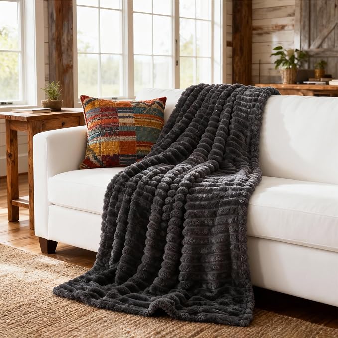 Bedsure GentleSoft Grey Fleece Blanket - Image 8