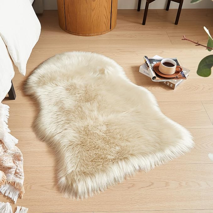 AMTOVO Faux Fur Rug, Fluffy Sheepskin Rug, Fuzzy Ultra Soft 2 x 3 ft Shag Rugs - Image 3