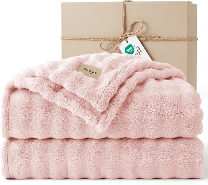 Bedsure 3D Fleece Bubble Blanket by BEDSURE